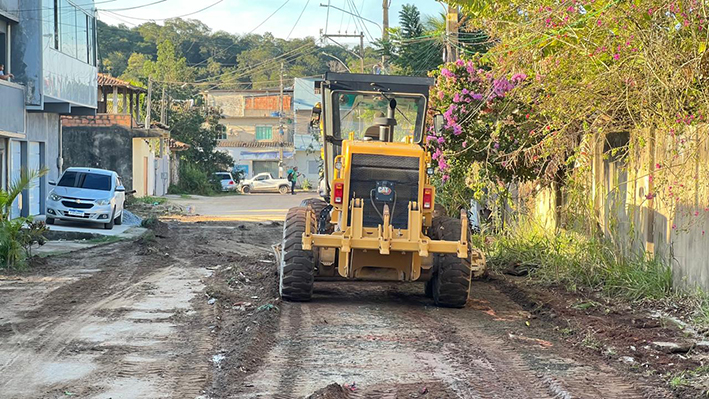 Secretaria de Serviços Públicos continua com serviços   de manutenção por toda a Cidade