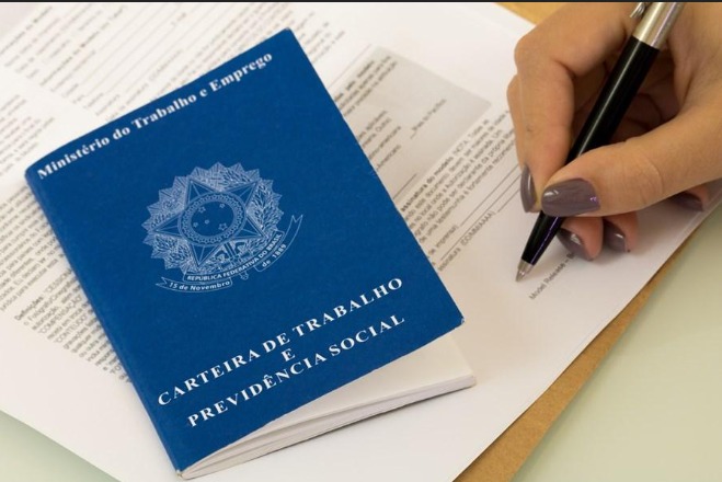 Semana começa com 1.206 vagas de emprego disponíveis em diferentes áreas     
