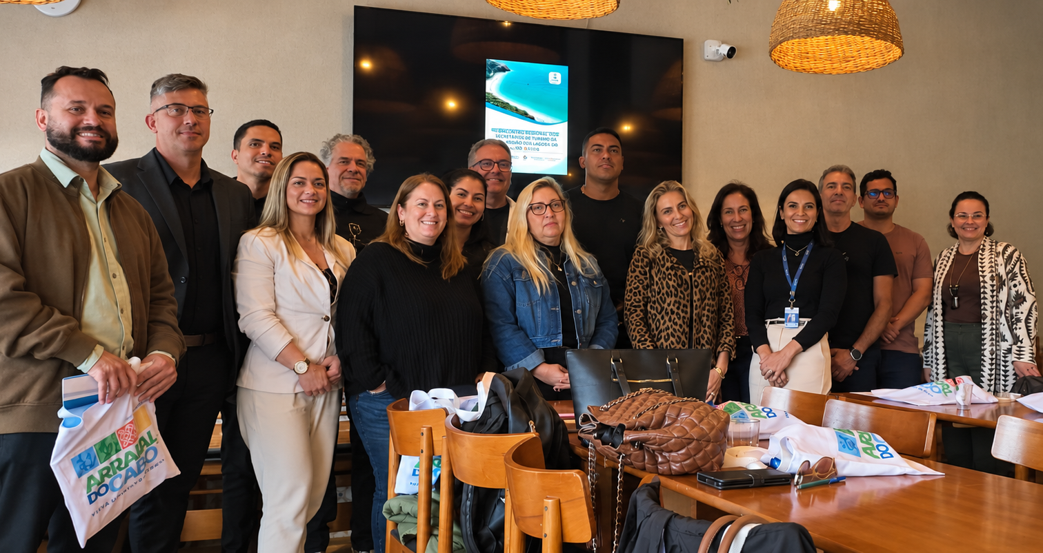 Rio das Ostras participa de encontro regional de Turismo em Arraial do Cabo.