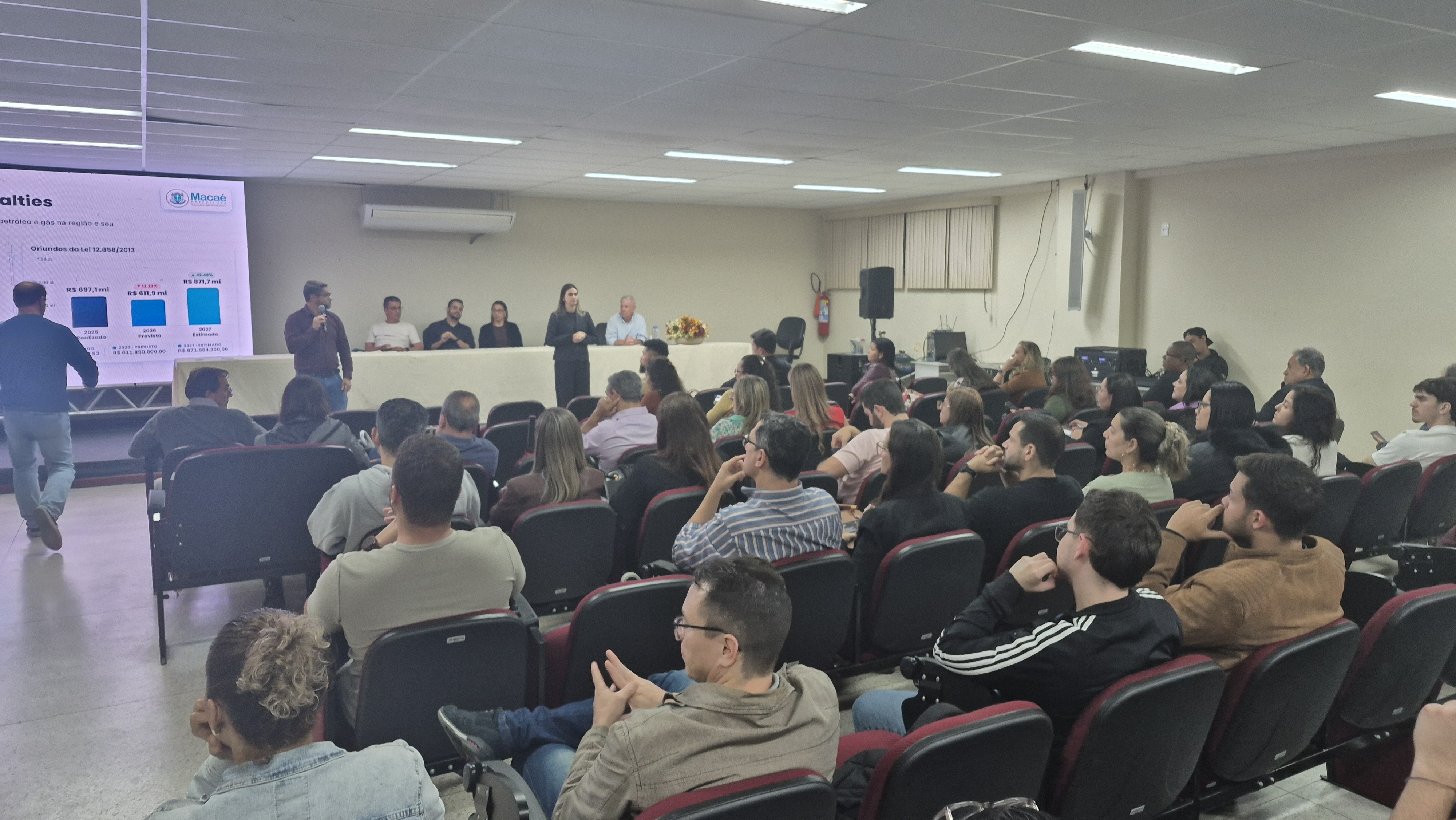 Audiência pública apresenta proposta da LOA 2027 de Macaé