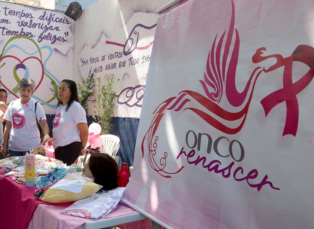 Outubro Rosa: Polo de Oncologia de Macaé promove tarde de acolhimento e informação