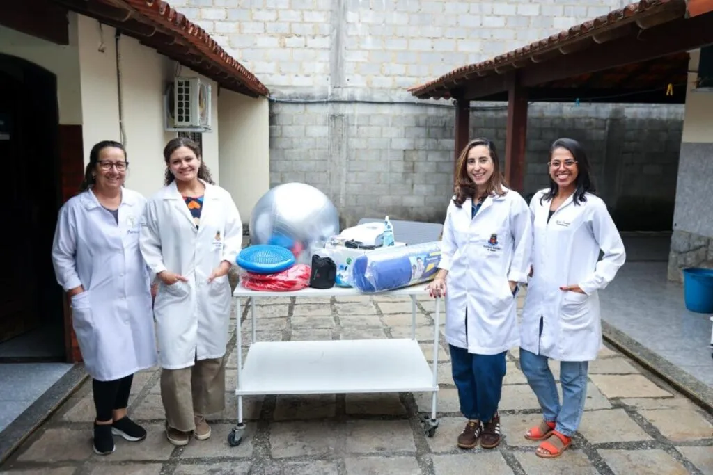 Para Celebrar o Dia do Fisioterapeuta a Prefeitura de Casimiro de Abreu-RJ Abastece o Centro de Fisioterapia com Novos Equipamentos.