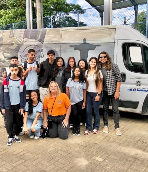 Alunos visitam pontos culturais do RIo pelo projeto Pé na Estrada com a Cultura (5) (1)