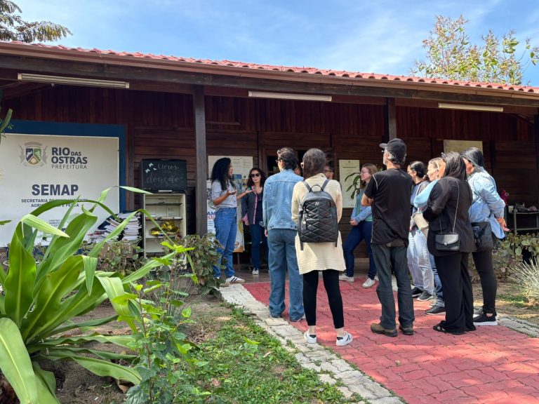 Centro de Educação Ambiental de Rio das Ostras com...